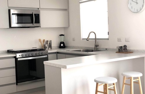 Guadalupe House | Casa nueva a 5 min aeropuerto Monterrey y parques industriales