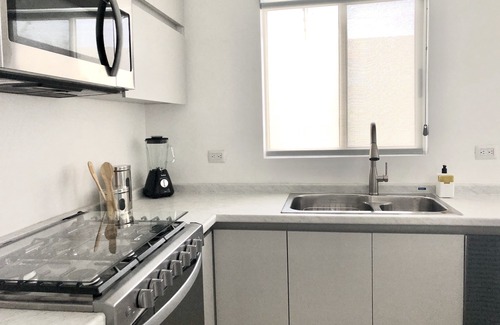 Guadalupe House | Casa nueva a 5 min aeropuerto Monterrey y parques industriales