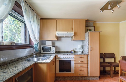 Bueu Villa | "Casa Nueva de Bueu" with Mountain View, Wi-Fi, Garden & Terrace