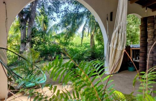 Troncones House | Casa pájaros- Habitación Colibri