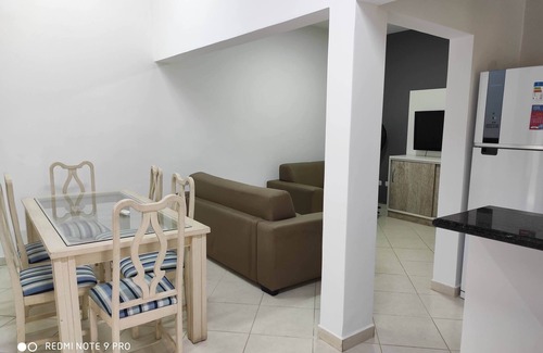 Jardim Neptunia House | Casa Pé na Areia .