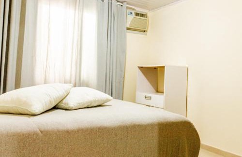 Santo Antonio Villa | Casa para até 10 pessoas com churrasqueira QF1846