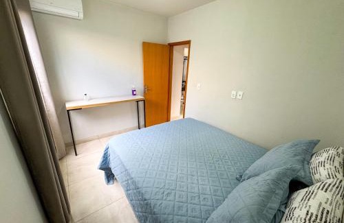 Shopping Park House | Casa Para Até 5 Hospedes Próximo UNITRI, Uberlândia Shopping e Palácio de Cristal