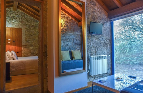 Cabanamoura House | Casa Perfeuto María