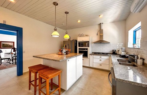 Ilhabela Ski Chalet | Casa próx à Praia de Santa Teresa, Ilhabela/SP