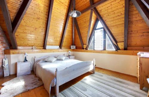Budaors Villa | Casa Rezeda
