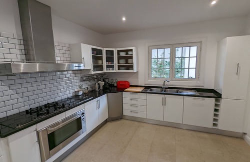 Santo Antonio House | Casa Roc Madeira | 5 Bedrooms | Ocean and City Views, Private Heated Pool