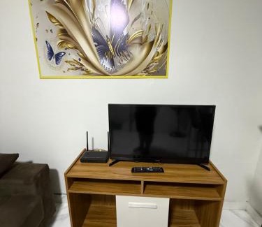 Cremacao House | Casa rosa - conforto com split, wifi e água quente