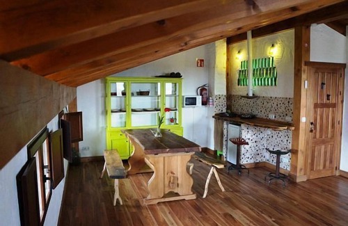 Olmos de Atapuerca Cottage | Casa Rural Bioenergética La Serrezuela for 12 people