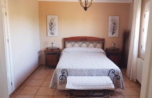 Nohales House | CASA RURAL EL SAUCE. A 2,5 KM DE CUENCA CAPITAL