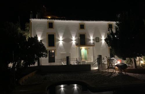 Castril Apartment | Casa rural en Castril - HUERTA MARTIN - Escapada con Piscina en Sierra de Castril -