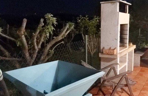 Salceda de Caselas Cottage | Casa Rural con Terraza y Barbacoa Próxima a Vigo