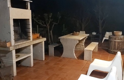 Salceda de Caselas Cottage | Casa Rural con Terraza y Barbacoa Próxima a Vigo