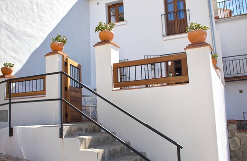 Zahara de la Sierra Cottage | Casa Rural Reformada con Chimenea en Plena Sierra de Grazalema