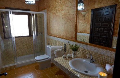 Horcajo de las Torres Hotel | Casa Rural La Casa de Las Manuelas