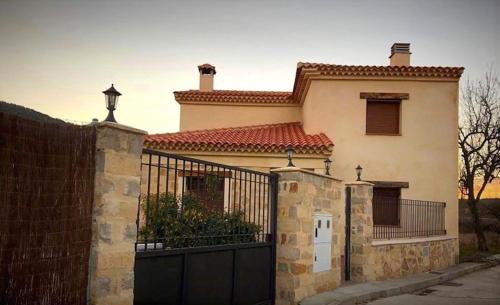 Una House | Casa rural Laguna de Uña