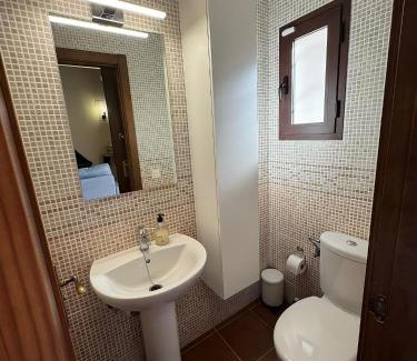 El Ronquillo House | Casa Rural Rincón del Lago