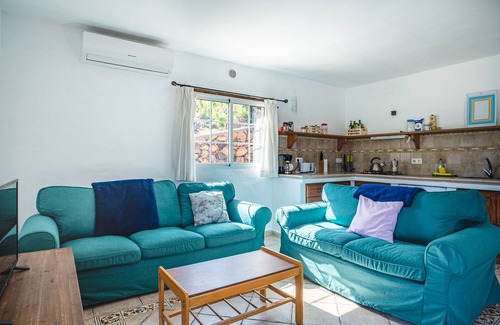 El Paso House | Casa Rustica in Cumbre Vieja Natural Park stunning views and ultimate privacy!