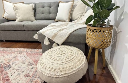 Towradgi Apartment | Casa Solé | Calm 1BR Escape by Towradgi Beach