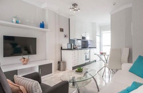 Urbanizacion Hacienda las Chapas House | Casa Soleada - Beautiful Villa, Best Corner by Pools, Resort Facilities,Full Kitchen, 3 Terraces, Internet