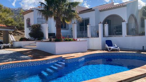 Canillas de Aceituno House | Casa Soleada Holiday Fully private Villa
