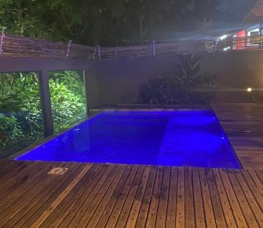 Juquehy House | Casa térrea com acessibilidade em Juquehy com piscina climatizada e hidromassagem