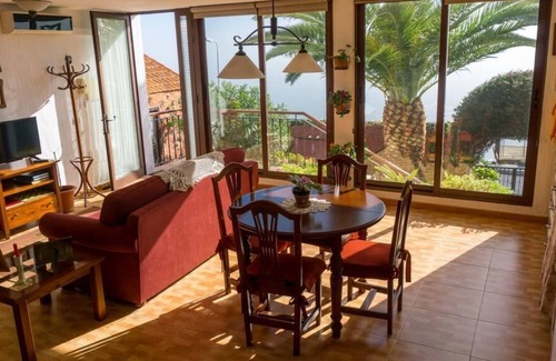 Fuencaliente de la Palma House | Casa Tití. Lugar Tranquilo Para Descansar, con Jardín y Zona de Barbacoa