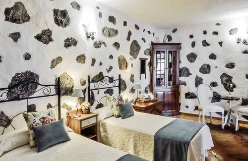 Fuencaliente de la Palma House | Casa Tití. Lugar Tranquilo Para Descansar, con Jardín y Zona de Barbacoa