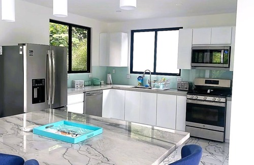 Tres Rios House | Casa Tranquilo - Paradise in Paradisenn4 Bedrooms, 4 Bathrooms - Sleeps 4 to 10n