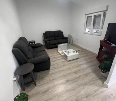 Camas House | Casa Unifamiliar Completa Camas Sevilla