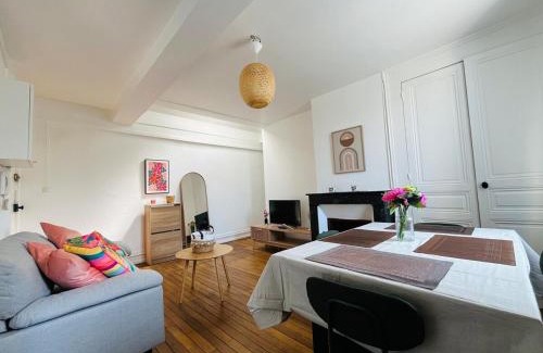 Downtown Angers Apartment | Casa Valdemaine