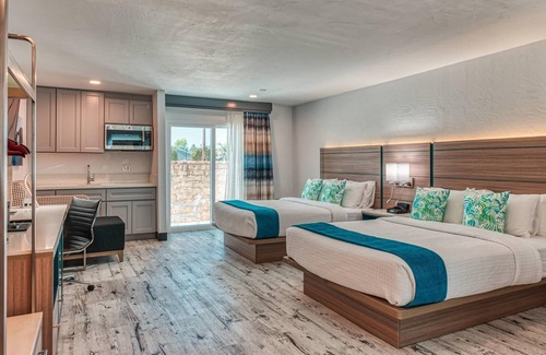 Port Hueneme Hotel | Casa Via Mar Inn, an Ascend Collection Hotel