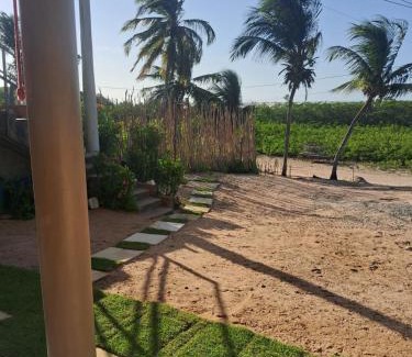 Guriu Village Apartment | Casa vila costeira Guriú térreo