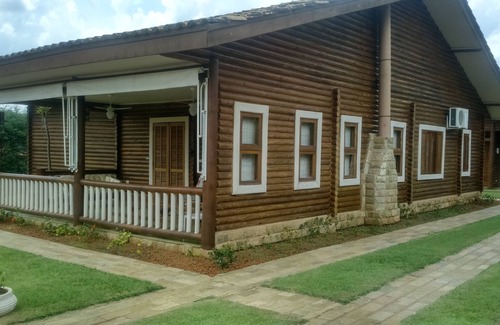 Itirapina Cabin | Casa Vila Pinhal Broa