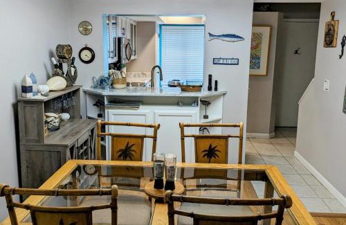 Oceanmarsh Subdivision House | Casa Wanderlust at Harbor Island K204