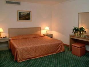 Qurish Street Hotel | Casablanca Elite