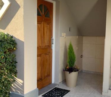 Bahia Blanca Apartment | Casamía Mansarda PB con patio y parrilla