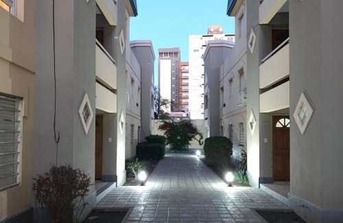 Bahia Blanca Apartment | Casamía Mansarda PB con patio y parrilla