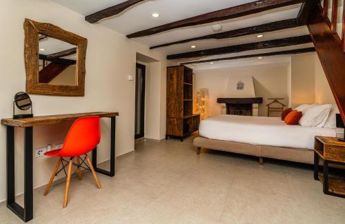 Tabua Apartment | Casas da Terça - modern comfort in traditional houses set within 300sqm of private gardens to explore