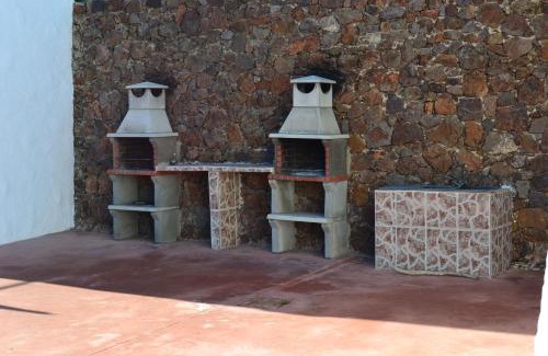 Los Albaricoques House | Casas Rurales La Minilla