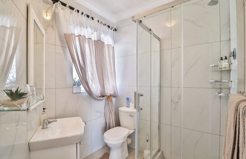 Secunda House | Cascade Villa Guesthouse