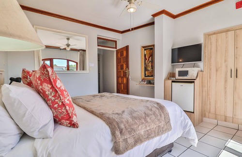 Secunda House | Cascade Villa Guesthouse