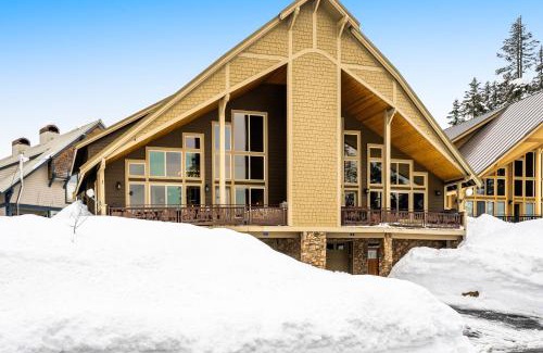 Snoqualmie Pass House | Cascadia Clouds Chalet