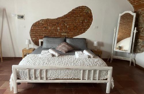 Farigliano Apartment | Cascina Mabette