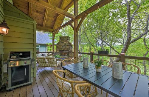 Cashiers House | Cashiers Getaway with Decks and Golf Course Views
