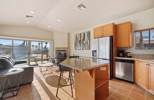 Coachella Valley Apartment | Casita 86153 – Sofa sleeper only