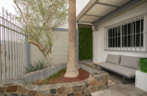 La Paz House | Casita Tiburón