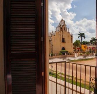 Tekit Hotel | Casona de la Guayabera Hospedaje