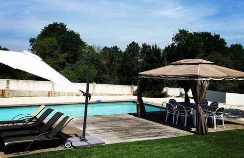 Nigran Ski Chalet | Casona Gallega Moderna en Nigran