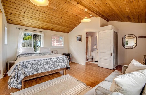 Caspar Hotel | Caspar's Little Retreat